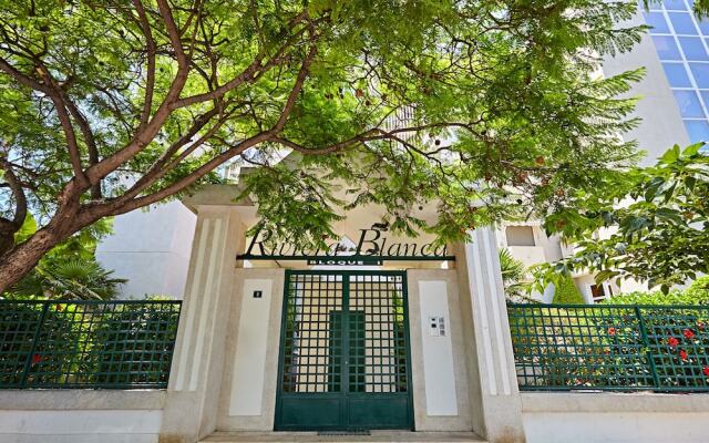 Отель Beferent - Riviera Blanca Golf Playa вид на фасад