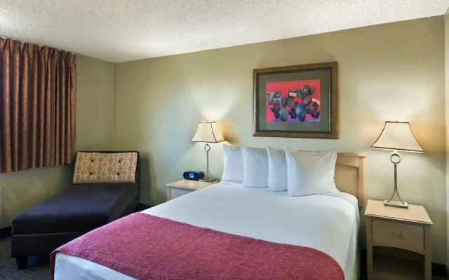 Oxford Suites Lancaster