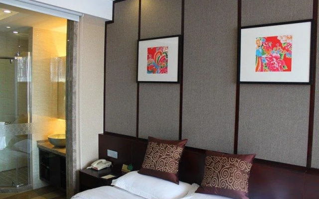 Seasons Hotel