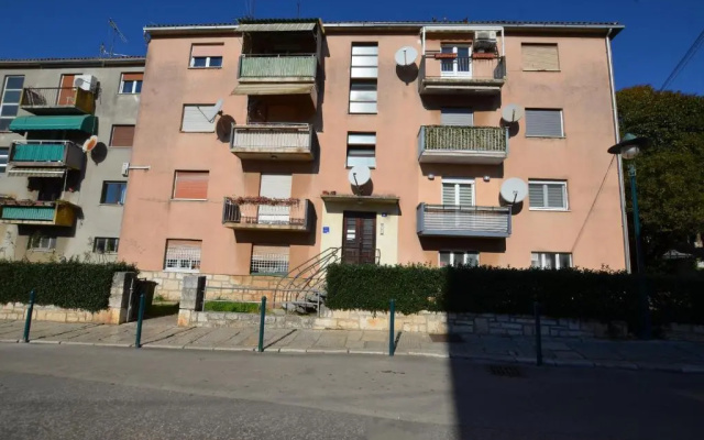 Carducci 16