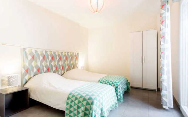 Les Pins Parasols (AGL350)