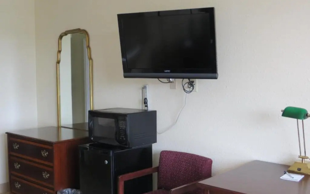 Flagship Inn