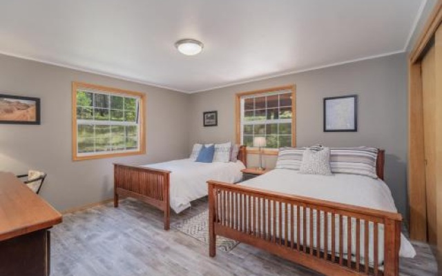 Bjork Creek Cabin