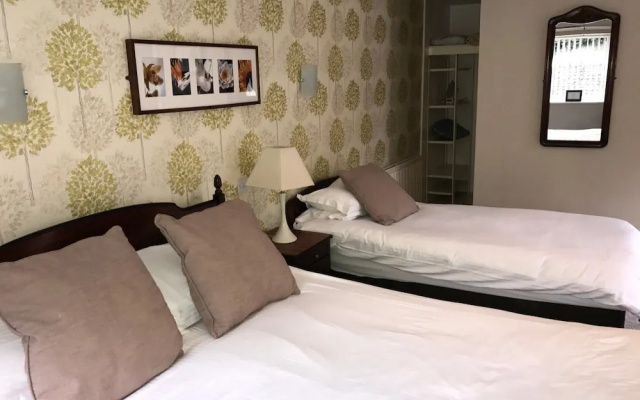 Chequers Lodge