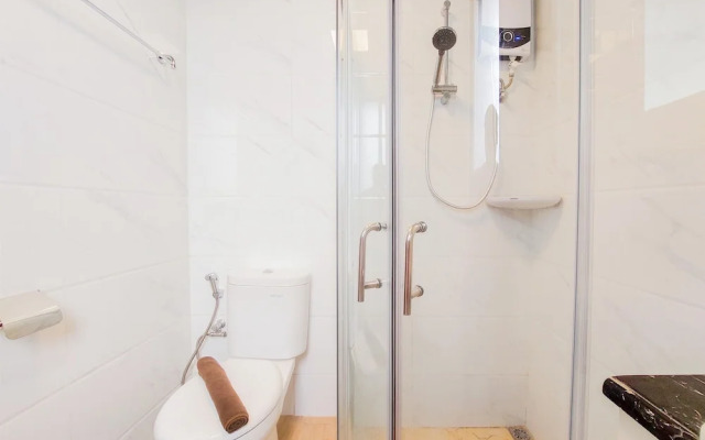 Spacious And Homey 3Br At Sky House Bsd Apartment