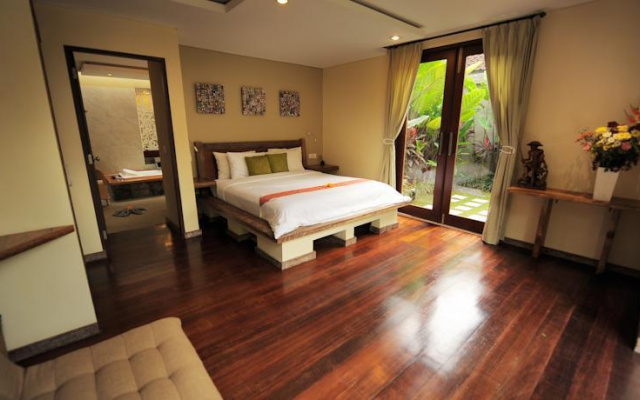 The Lane Villa
