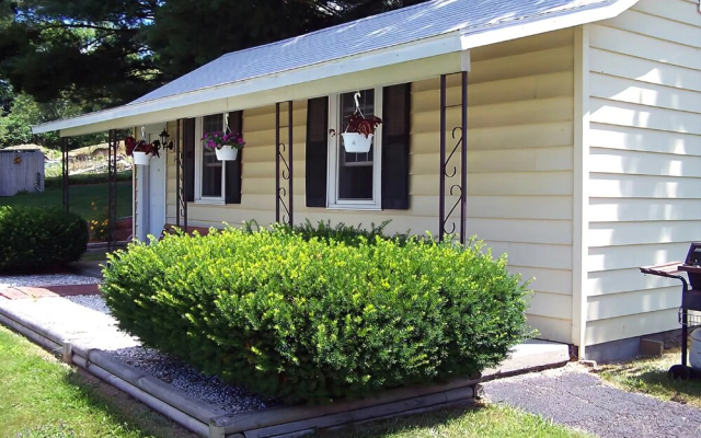 The Weathervane Motel