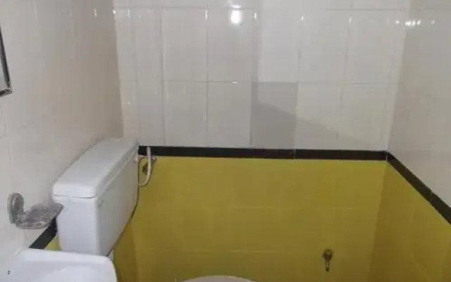 Kailash lodging