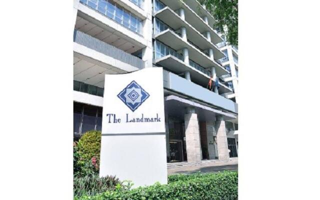Отель The Landmark вид на фасад