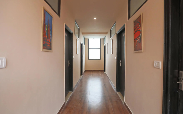 OYO 35741 Dsg Residency.