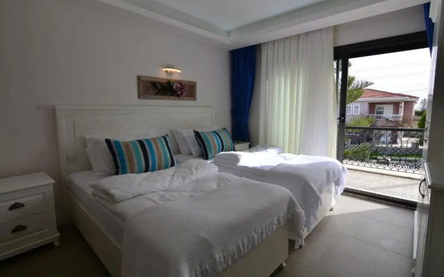 Dalyan Risus Suite