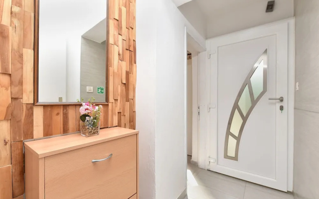 Welcoming Apartment With Garden