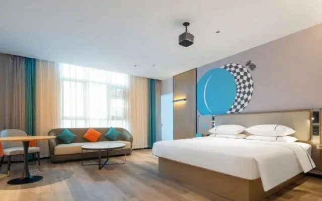 City Comfort Inn Express Hotel (Wuhu Shenxiang Tongle City Plaza)