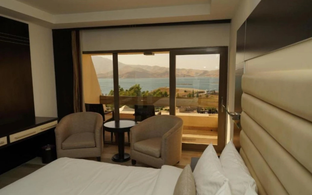 Ashur Hotel