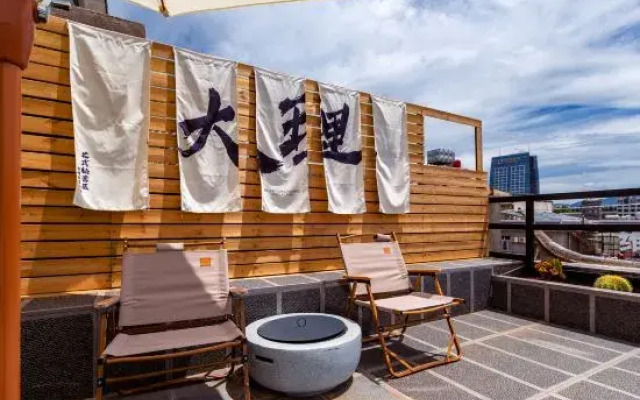 Dali Yulu Hotel (Erhai Park Branch)