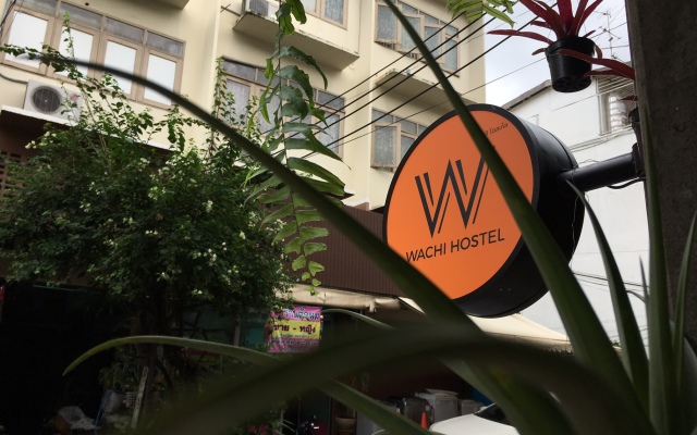 Wachi Hostel вид на фасад