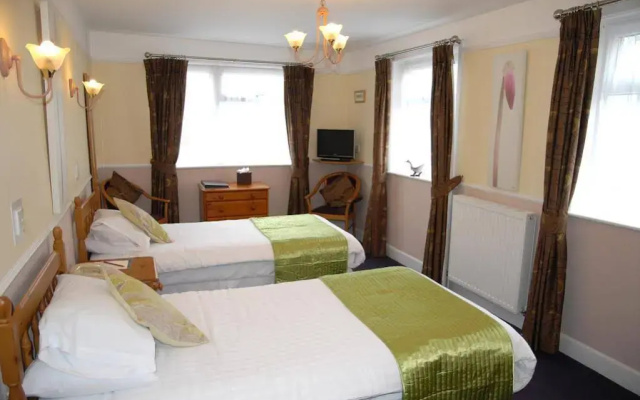 The Kingswood Hotel