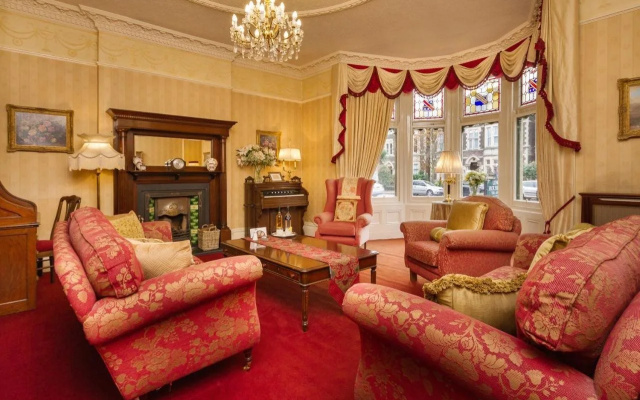 Lincoln House Hotel