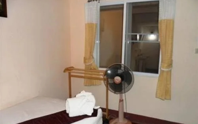 Huen Panicha Guesthouse