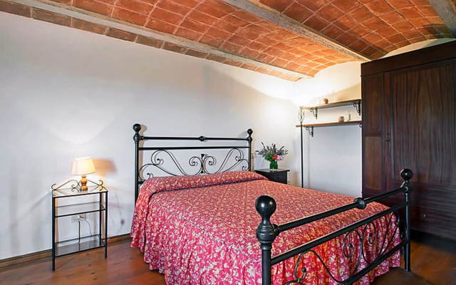 House Salustri Cinigiano 27190