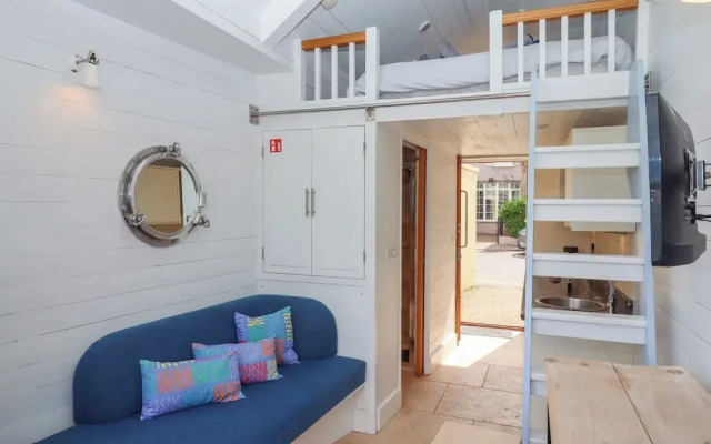 Beach Hut 5