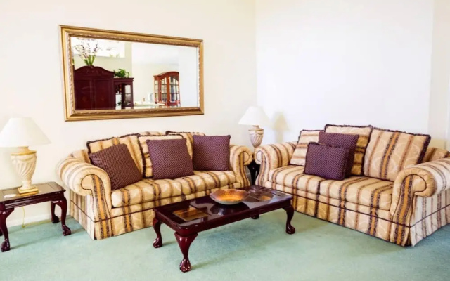 Golf Preserve Private Home