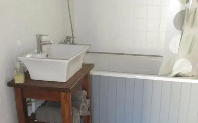 Le Petit Abri