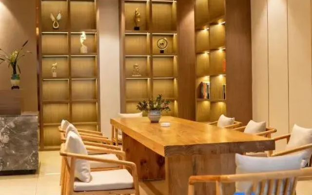Kaixuan Hotel Shennongjia