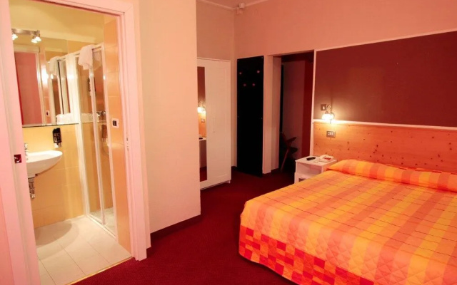Hotel Aurora