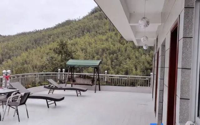 Wangyuege Homestay