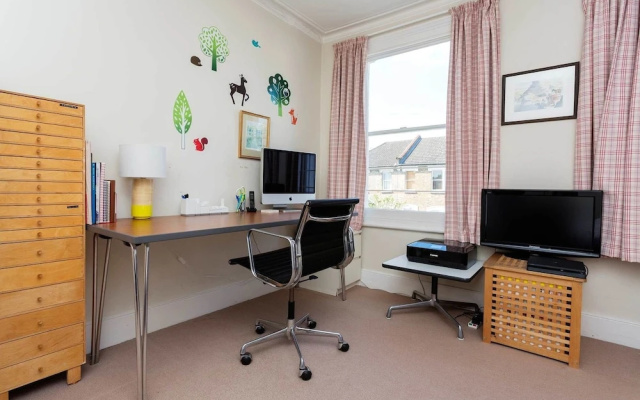 Veeve - Finsbury Garden