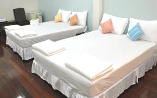 Phetkasem Hotel