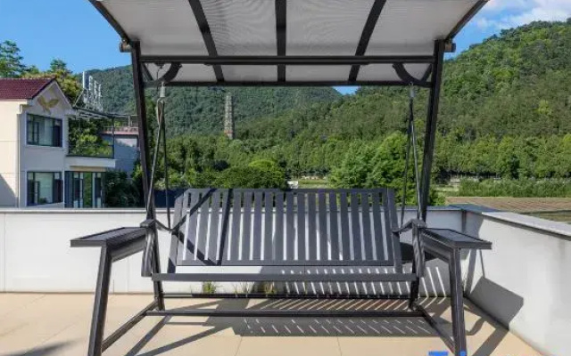 Tiantai Xiangtu Homestay (Guoqing Temple Scenic Area Branch)