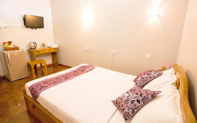 East Mandalay Hotel