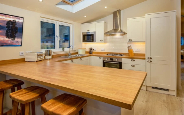 Osprey, Sleep 6, Private hot Tub, pet Friendly