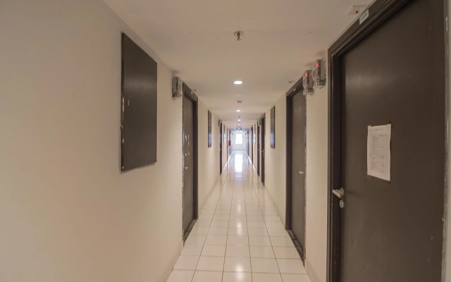 RedLiving Apartemen Grand Asia Afrika Tower C