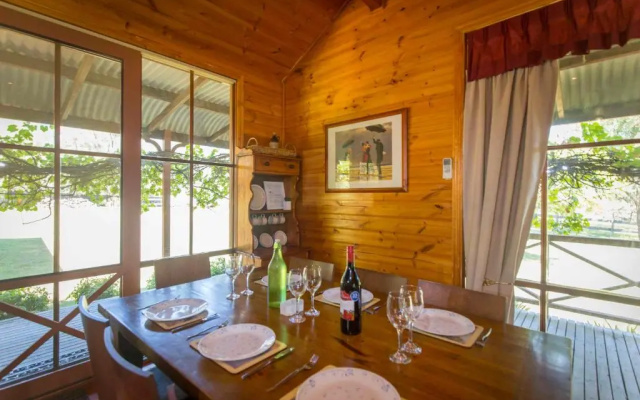 Silky Oak Cottage