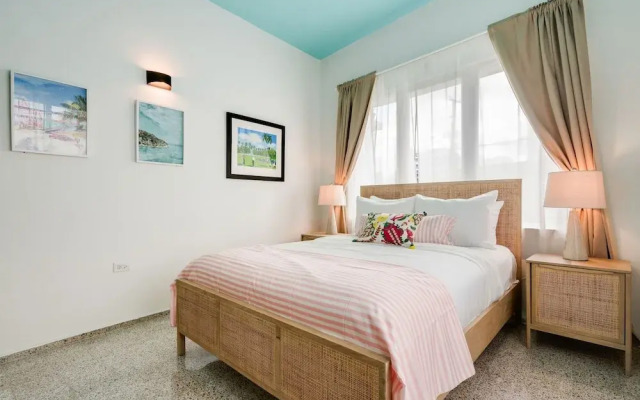 Modern Condado Apartment Pool Free Parking