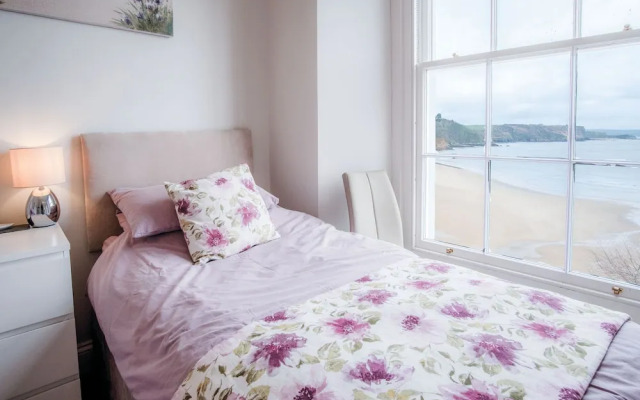 Belle Vue Court - 2 Bedroom Apartment - Tenby