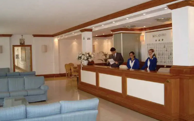 Akross Hotel