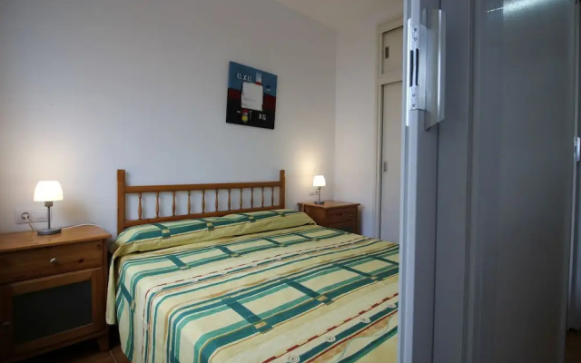 Modernised Apartment in Empuriabrava With Terrace