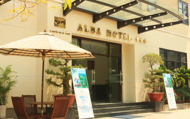 Alba Hotel вид на фасад