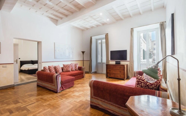 Farnese Stylish Apartment