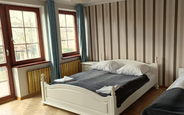 DOM WYPOCZYNKOWY RYBNICKA - Apartamenty