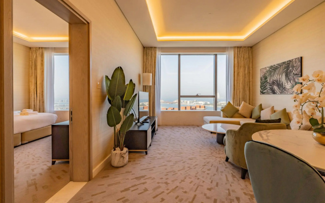 Palm Jumeirah- The Palm Tower 1 2205