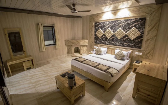 ARK Resorts