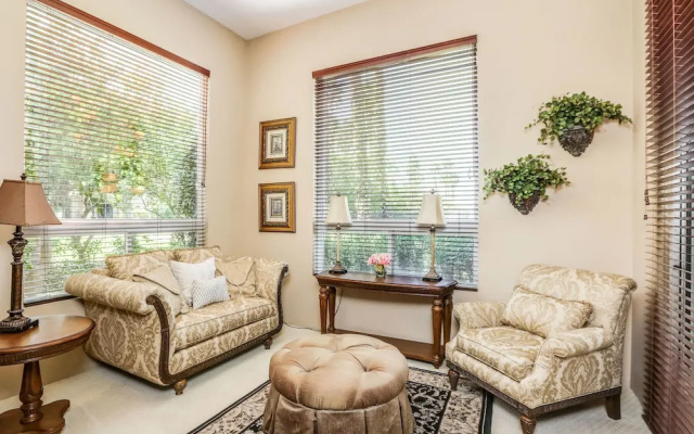 Golf View Drive - 4 Br Home