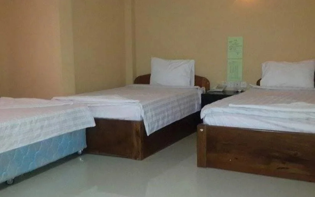Golden Palace Hotel
