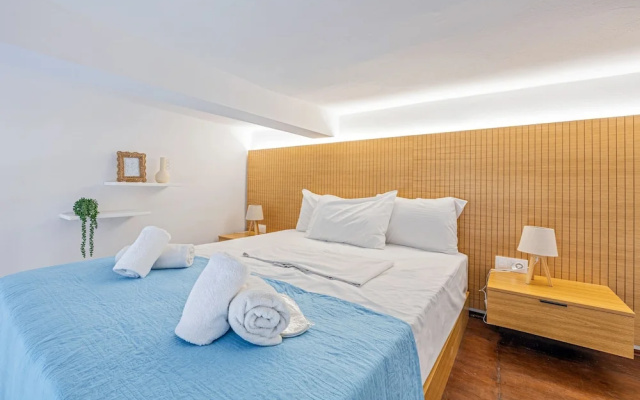 The Walls Apartments by Cretanhouses