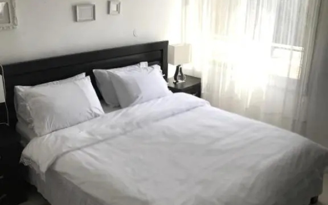 3 Rooms + Parking Hameyasdim 36